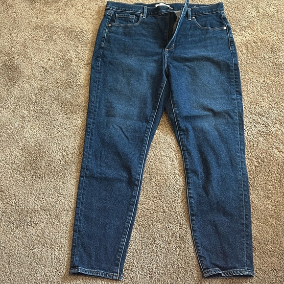 LOFT Denim - Loft Size 32. Skynny Ankle. High Waist jeans.
